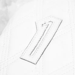 TaylorMade White Out -Golf Equipment Store V97184 zoom D4